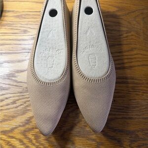 VIVAIA Pointed Toe Knit Ballet Flats in Nutmeg